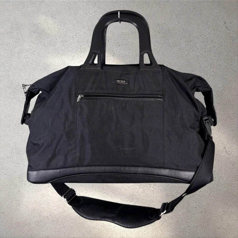 Tumi Alpha 2 Expandable Travel Satchel Duffle Duffel Bag Black